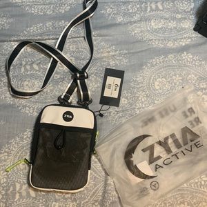 ZYIA active crossbody bag